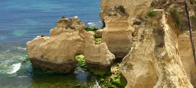 Yoga en plein air lors d'un stage de jeûne au Portugal